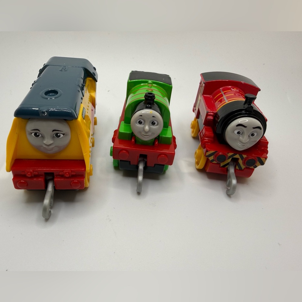 Train Engine Thomas the Train & Friends Victor Rebecca Percy toy